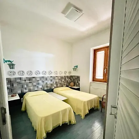 Antonia's - Casa Per Le Vacanze Con Giardino E Veranda Attrezzati